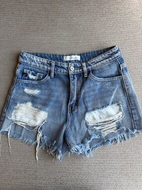 KanCan Light Blue Distressed Denim Cutoff Shorts - XS fits like size 24